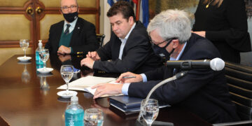 Cooperativas sociales y laborales trabajarán con OSE para reparar infraestructuras sanitarias de hogares