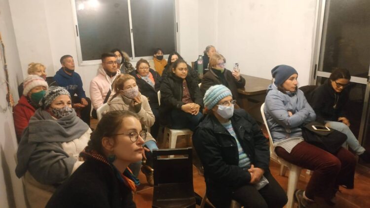 CCU realizó taller de construcción en terrenos dispersos