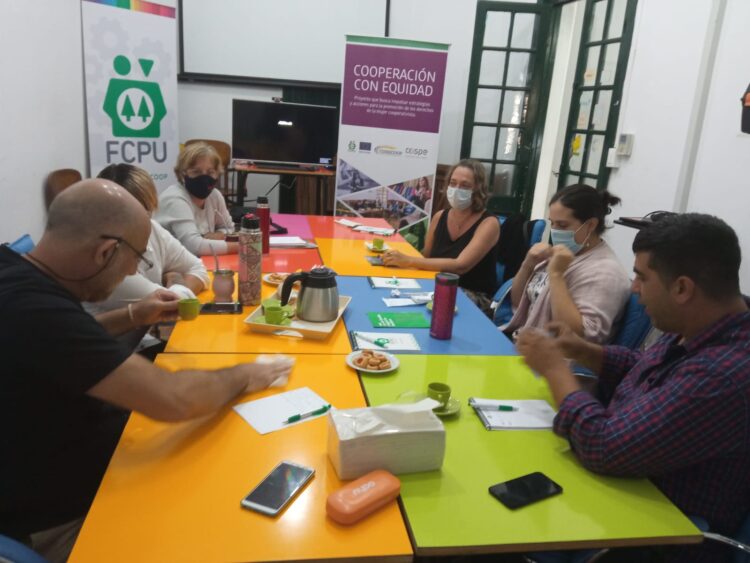 FCPU recibe a la Unidad de Economía Social de la Intendencia de Montevideo
