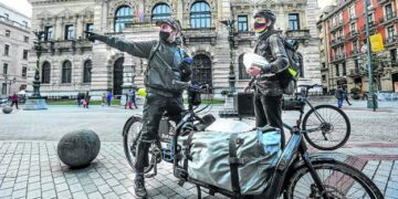 Riders vascos se unen en cooperativas para competir con Glovo y Deliveroo