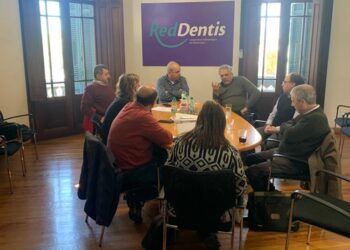 Encuentro entre el SICOOP y cooperativas odontológicas