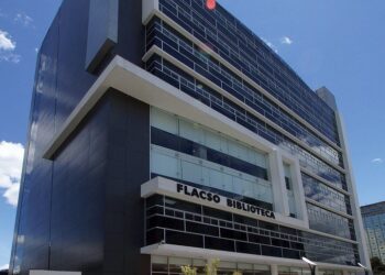 Descuento para formación en Flacso para cooperativas y organizaciones de la economía social